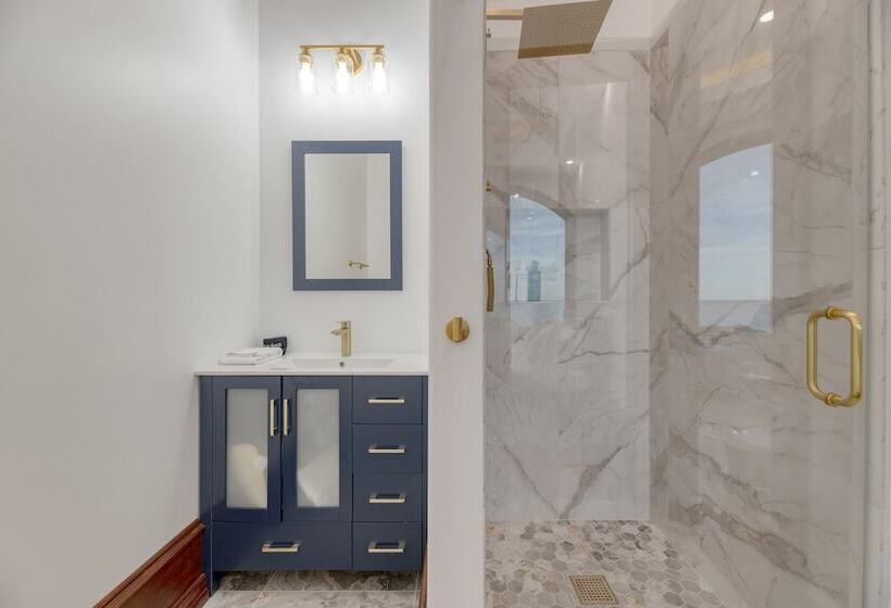 Bay House By Avantstay Waterfront, Pier, Pond