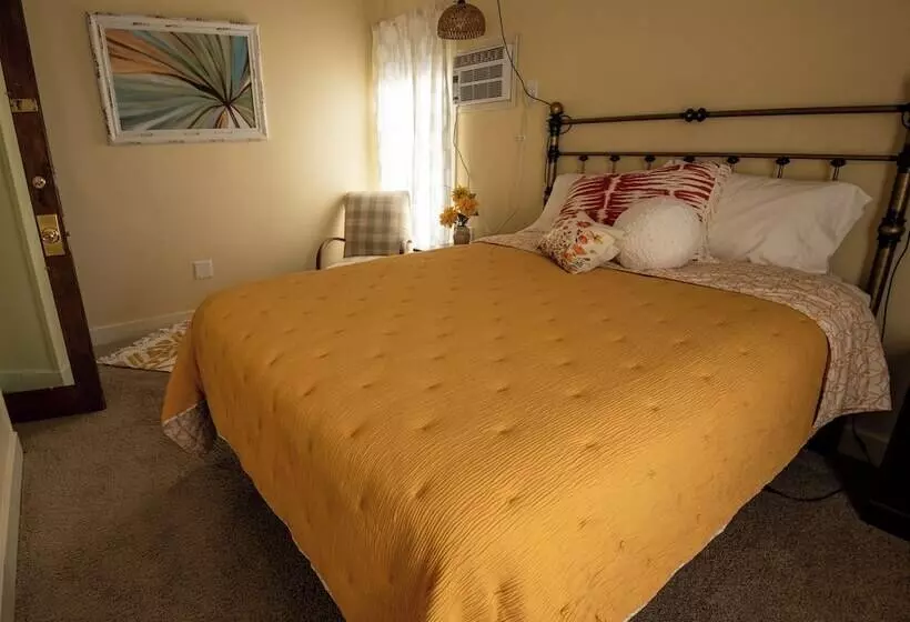 Aamiaismajoitus (B&B) The Boho Buffalo Inn