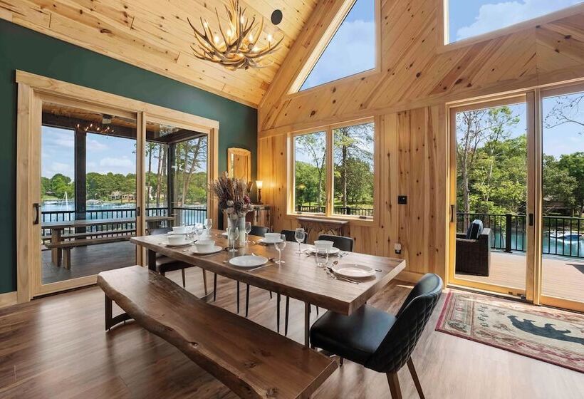 Black Bear Lodge By Avantstay Lakefront, Dock, Pool, Theater Sleeps 20+