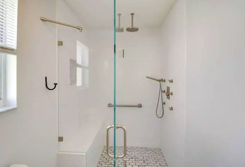 Lanai & Gas Grill: Bright Home In The Villages!