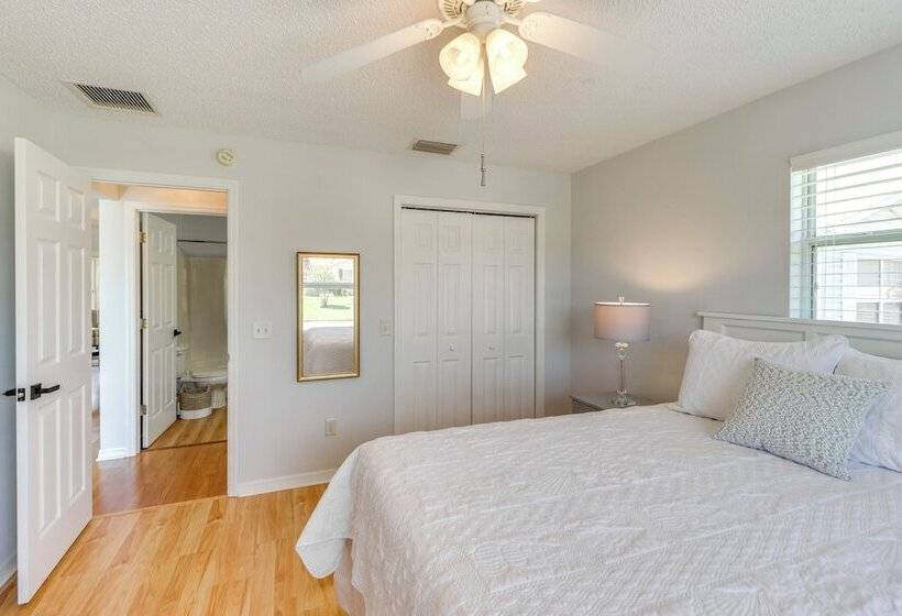 Lanai & Gas Grill: Bright Home In The Villages!