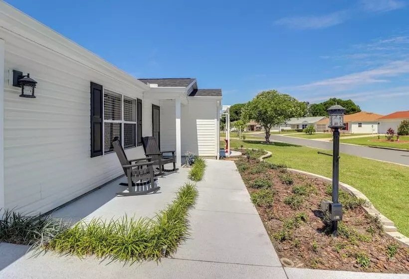 Lanai & Gas Grill: Bright Home In The Villages!