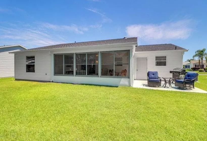 Lanai & Gas Grill: Bright Home In The Villages!