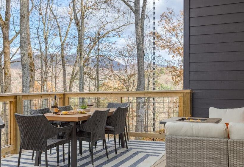 Dark Horse By Avantstay Hot Tub, Balcony, Views