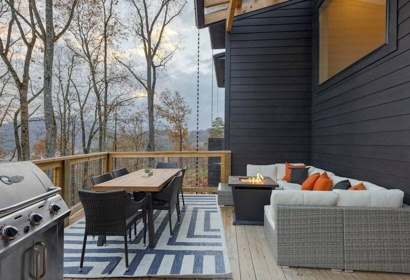 Dark Horse By Avantstay Hot Tub, Balcony, Views