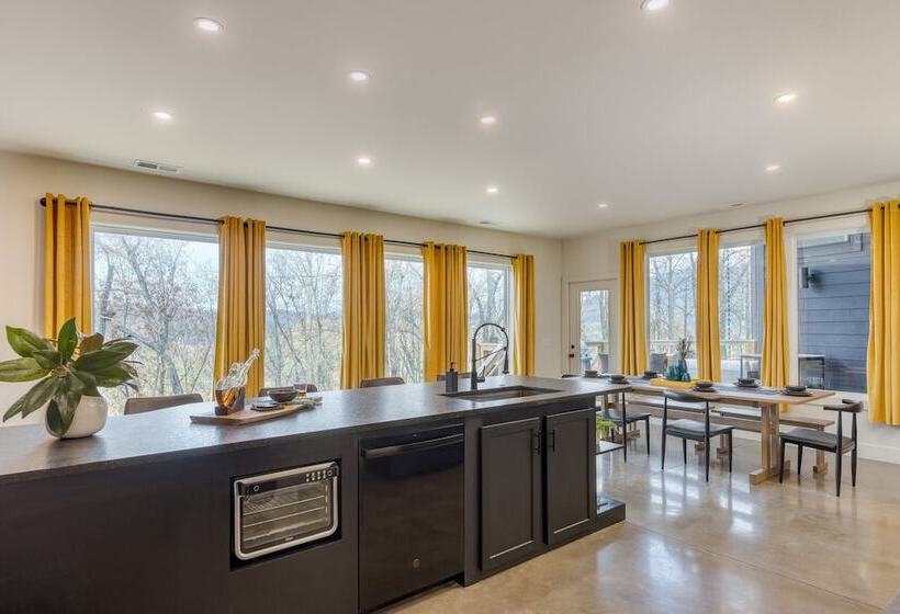 Dark Horse By Avantstay Hot Tub, Balcony, Views