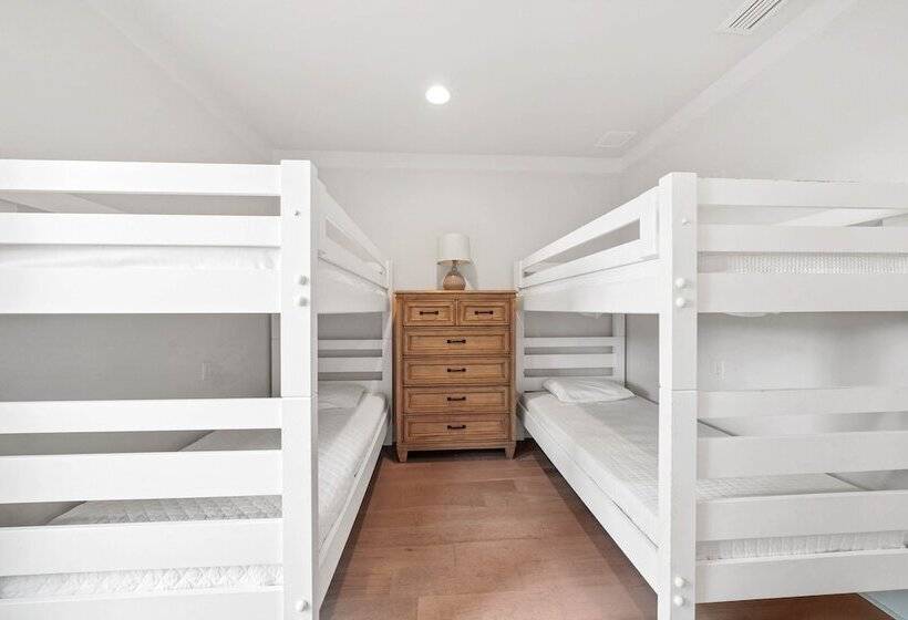 Destin Delight By Avantstay Majestic 3 Story Home Near Beach~wifi~bbq~pets Ok~community Pool Access