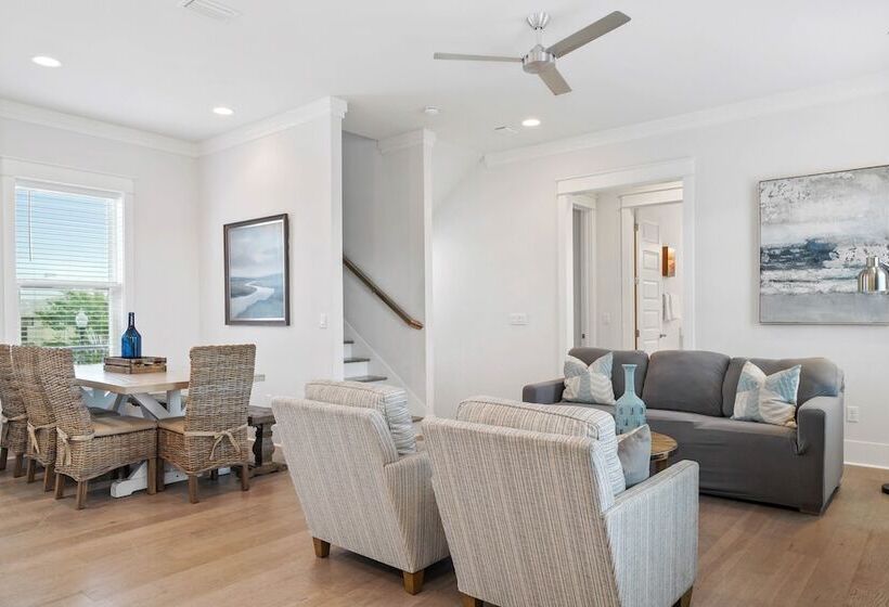 Destin Delight By Avantstay Majestic 3 Story Home Near Beach~wifi~bbq~pets Ok~community Pool Access