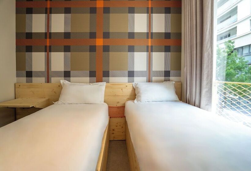 Easyhotel Marseille Euromed