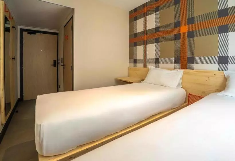 Easyhotel Marseille Euromed