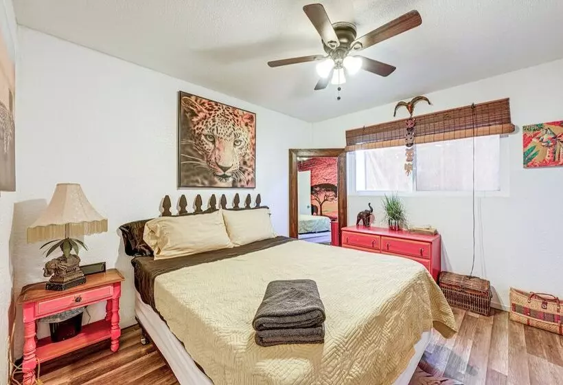 Family Friendly Clovis Home W/ Gas Grill + Patio!