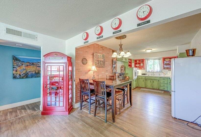 Family Friendly Clovis Home W/ Gas Grill + Patio!