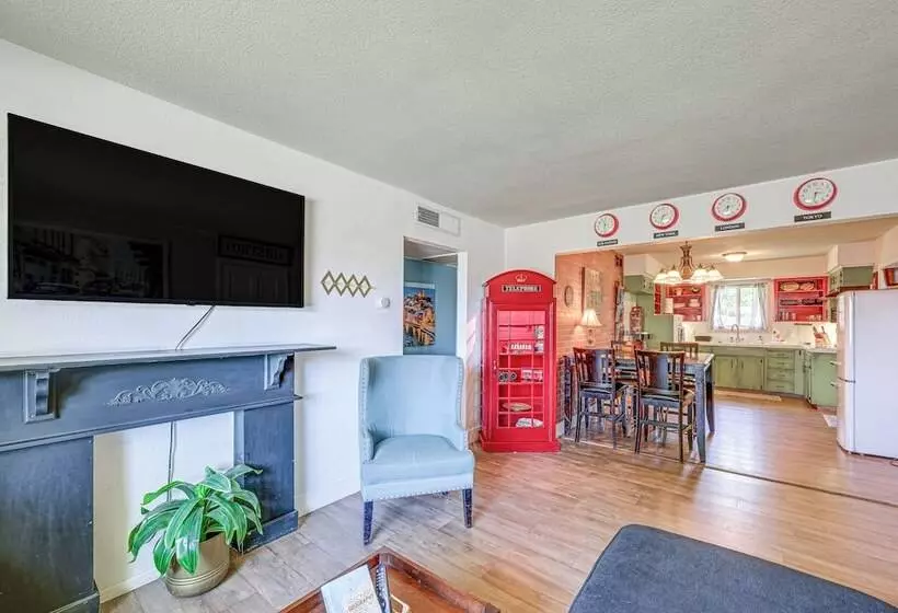 Family Friendly Clovis Home W/ Gas Grill + Patio!