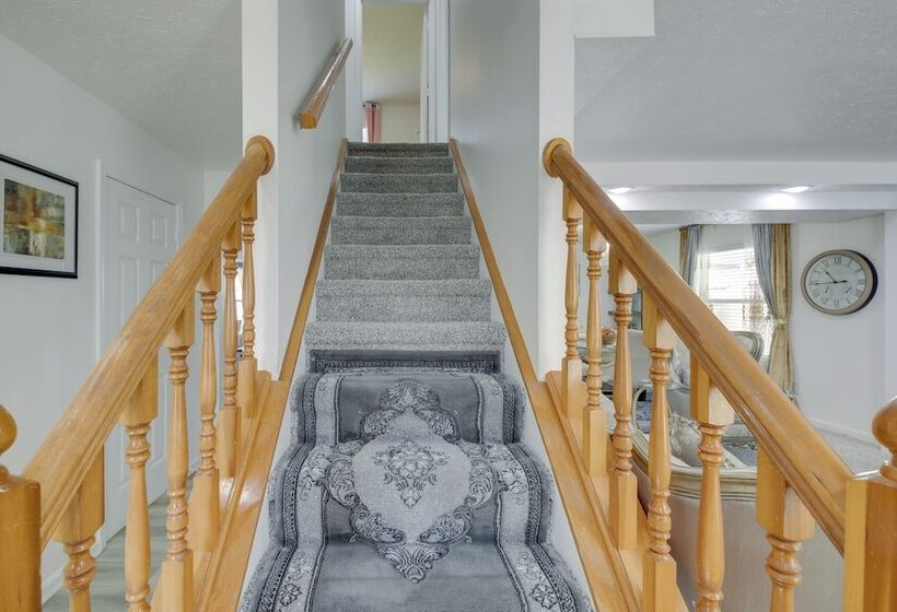 Family Friendly Indianapolis Home W/ Fenced Yard