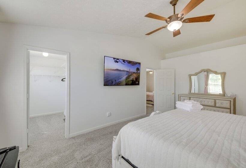 Family Friendly Indianapolis Home W/ Fenced Yard