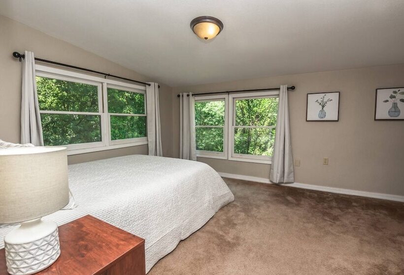 Hickory Nut Hideaway By Avantstay Mountain Views