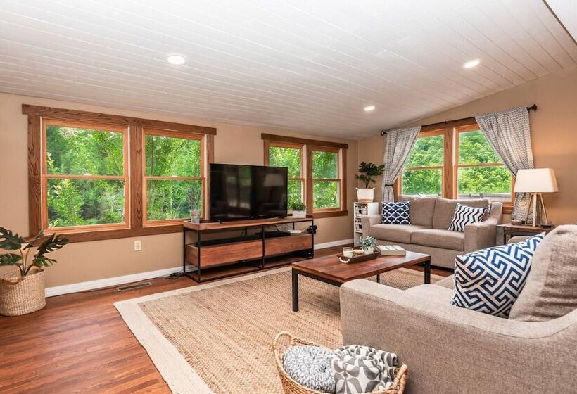 Hickory Nut Hideaway By Avantstay Mountain Views