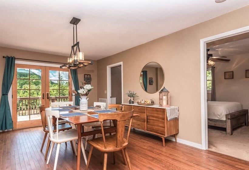 Hickory Nut Hideaway By Avantstay Mountain Views