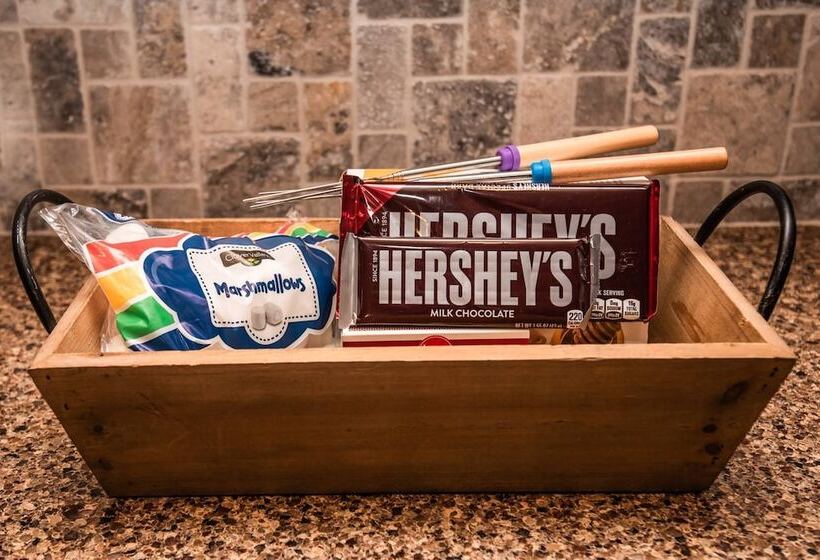 Hickory Nut Hideaway By Avantstay Mountain Views