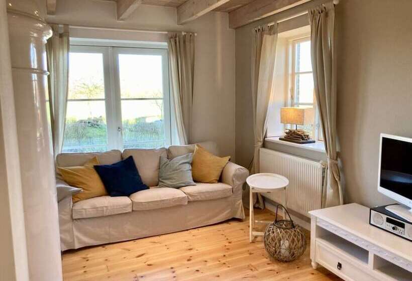 Hogelia Comfortable Holiday Residence