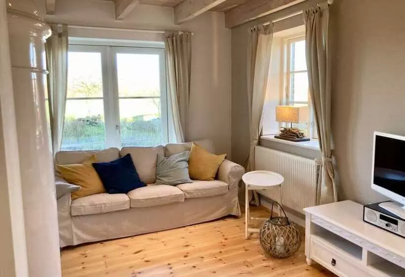 Hogelia Comfortable Holiday Residence