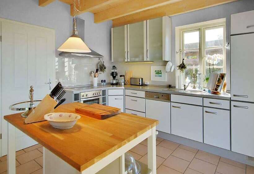 Hogelia Comfortable Holiday Residence