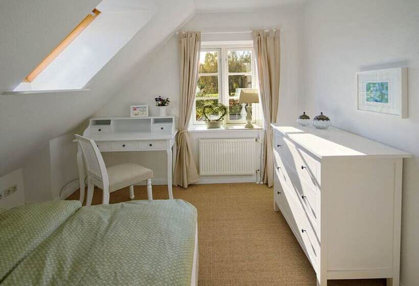 Hogelia Comfortable Holiday Residence