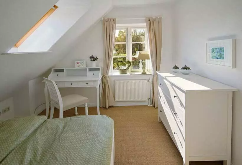 Hogelia Comfortable Holiday Residence