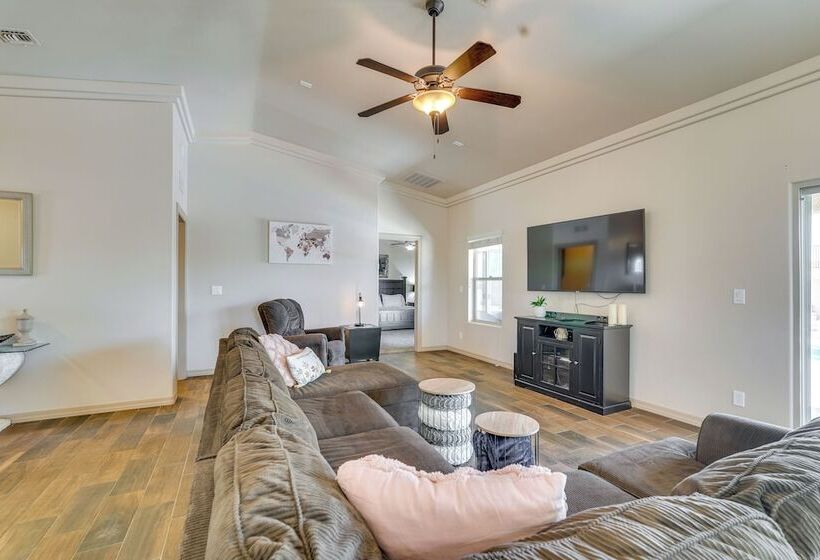 Home W/ Private Pool ~ 2 Mi To London Bridge Beach