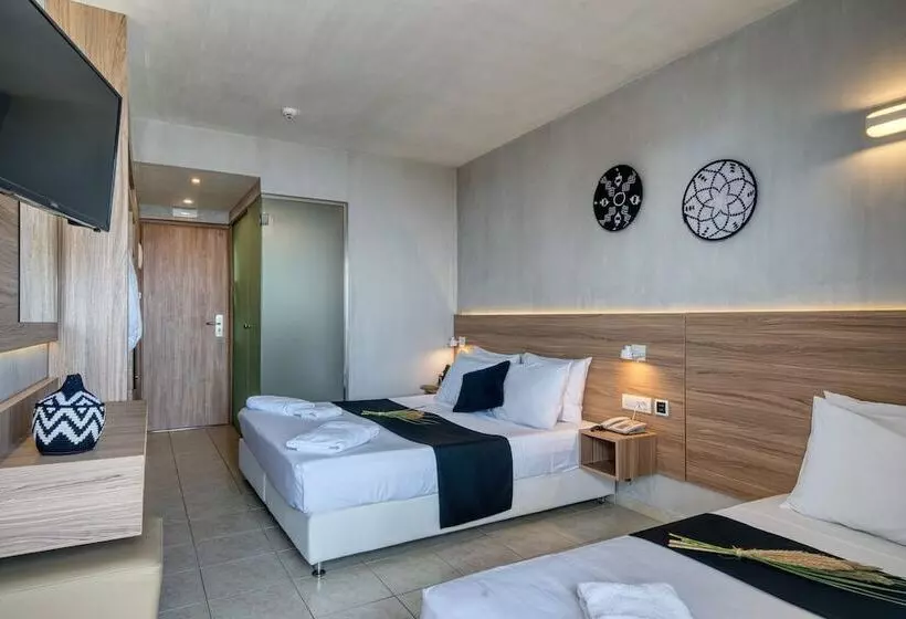 Hotelli Black & White Boho Resort