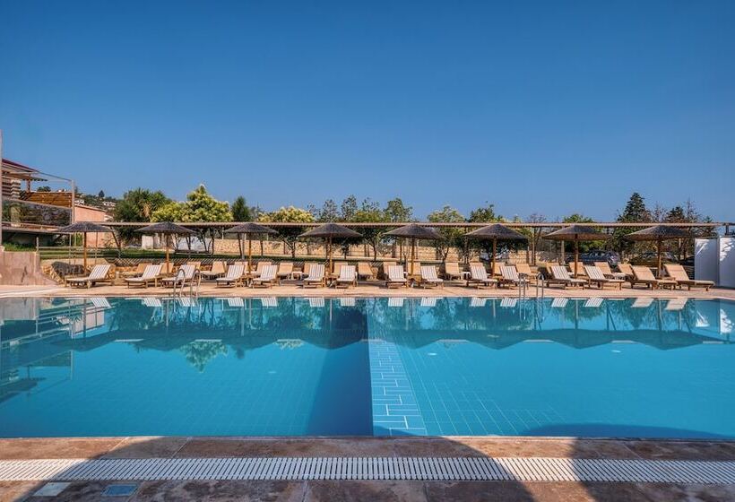 فندق Black & White Boho Resort