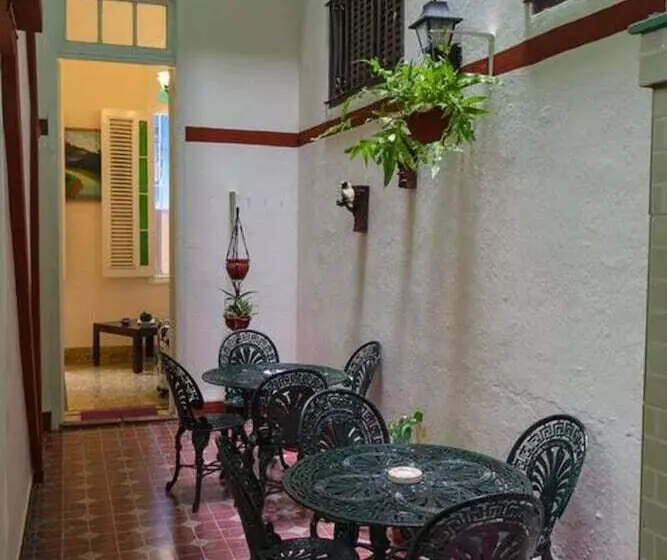 هتل Casayai Centro Habana