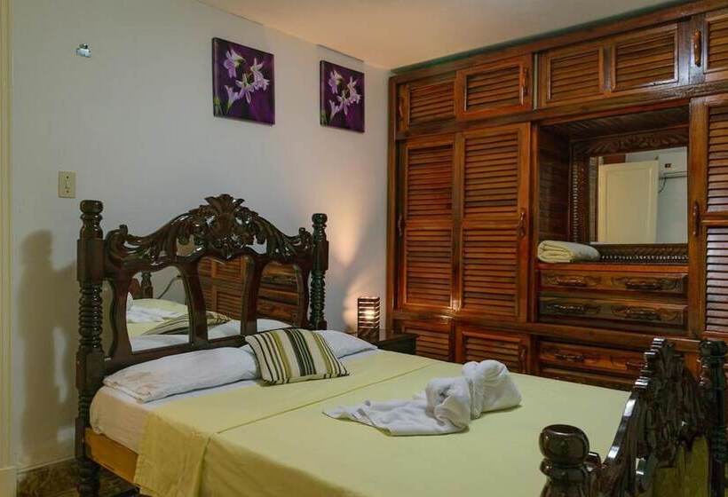 هتل Casayai Centro Habana