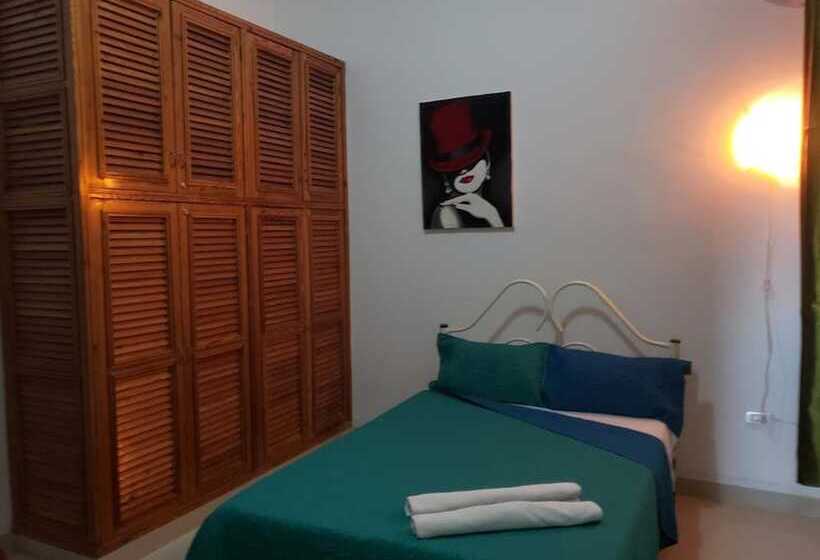 هتل Casayai Centro Habana