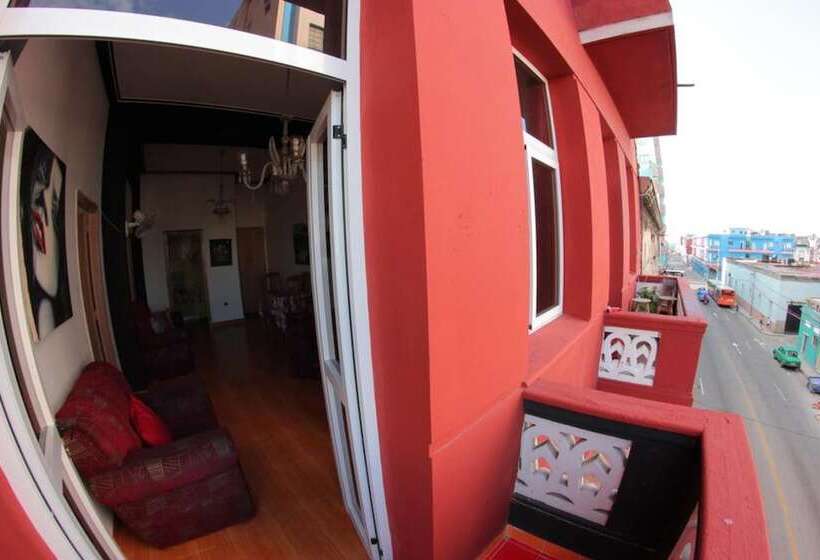 هتل Casayai Centro Habana