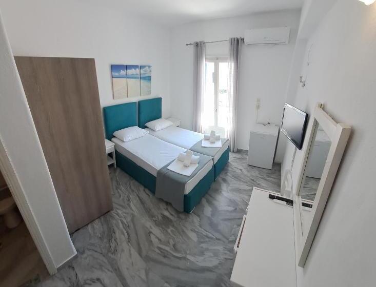 בית מלון כפרי Oceanis Resort