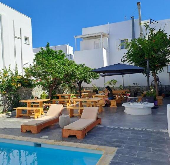 בית מלון כפרי Oceanis Resort