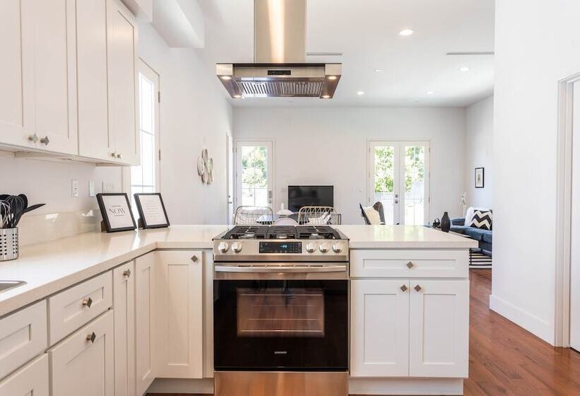 Ince By Avantstay 100 Meters To Amazon Studios