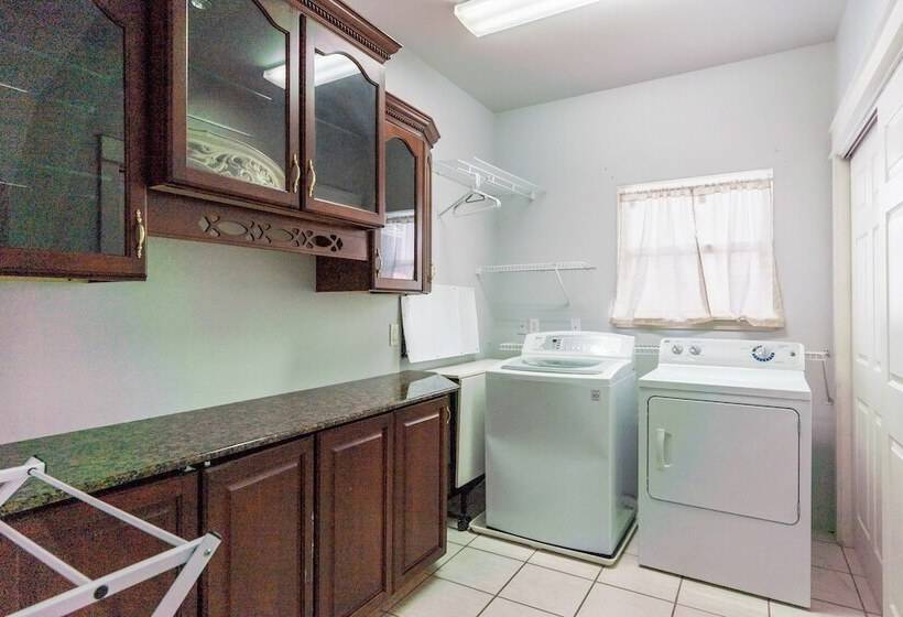 Kool Beanz By Avantstay Private Pool, Near Beach