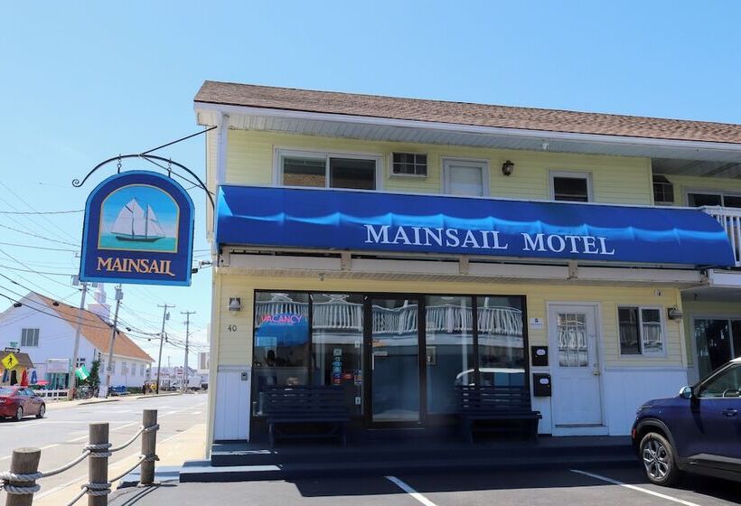 Mainsail Motel & Cottages