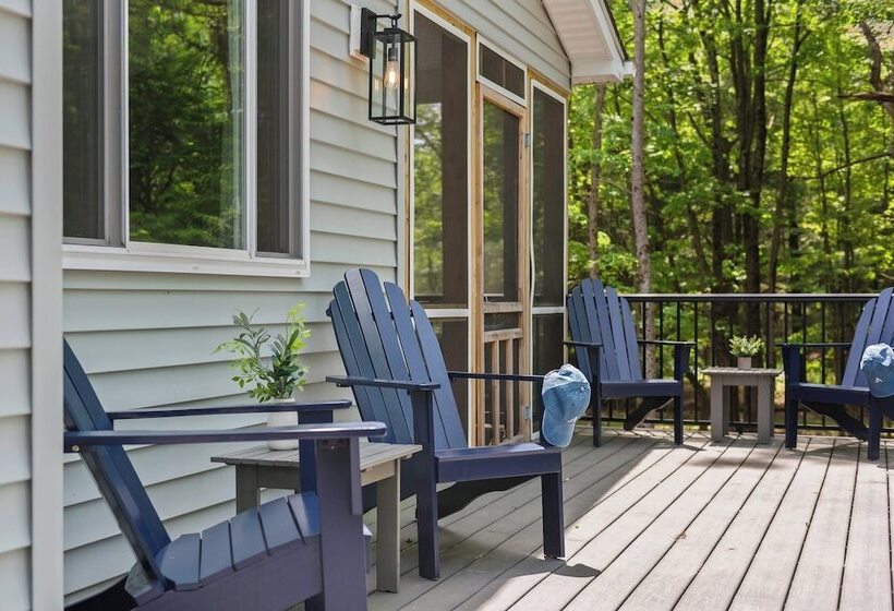 Maple Oasis By Avantstay Newly Built W/ Hot Tub, Game Room & Fire Pit