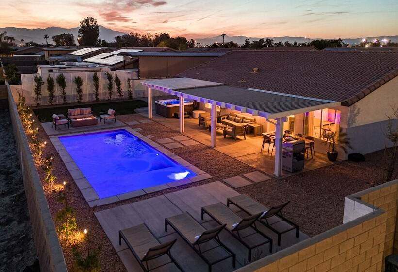 Montego By Avantstay Private Yard W/ Pool & Hot Tub