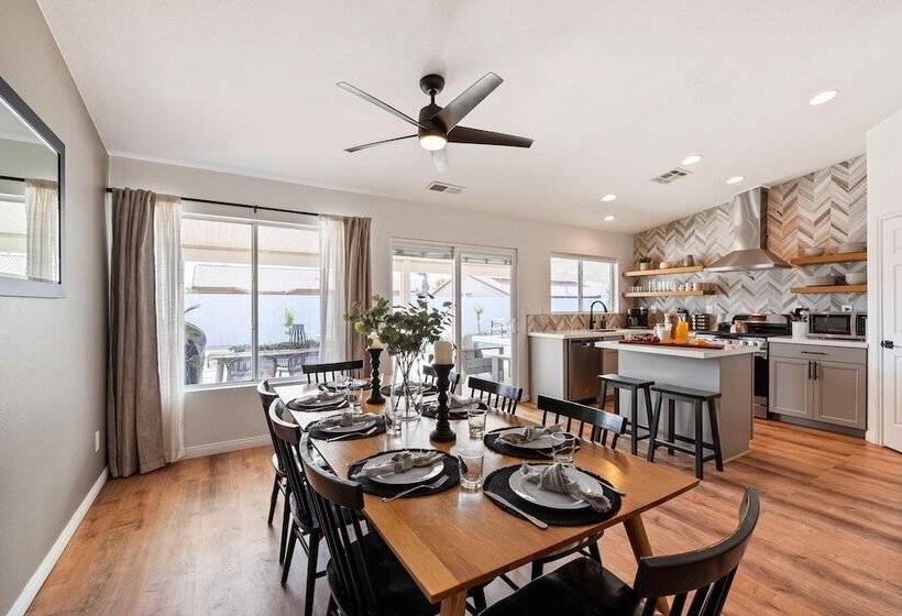 Montego By Avantstay Private Yard W/ Pool & Hot Tub