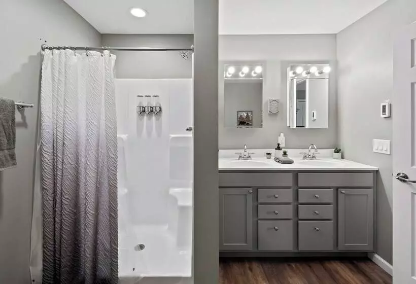 Nittany Cabin By Avantstay Lakefront, View, Firepit