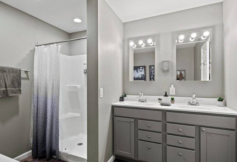 Nittany Cabin By Avantstay Lakefront, View, Firepit