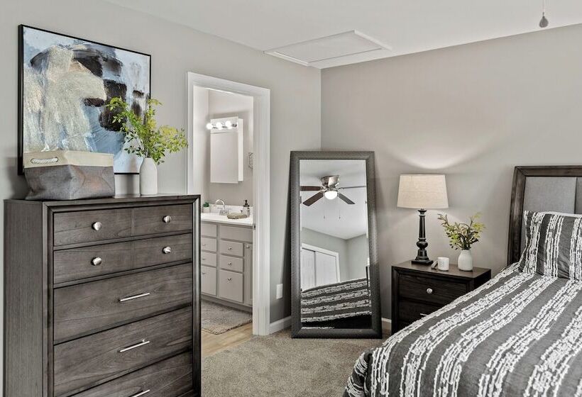 Nittany Cabin By Avantstay Lakefront, View, Firepit