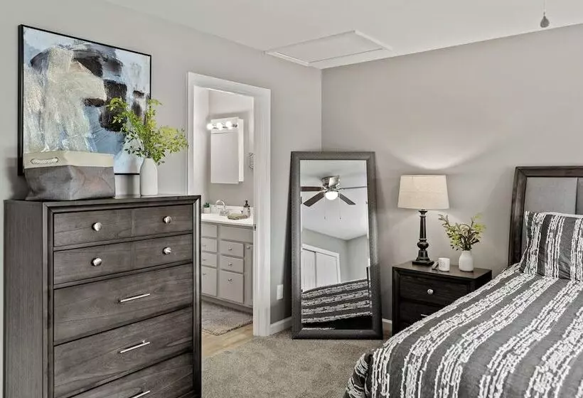 Nittany Cabin By Avantstay Lakefront, View, Firepit