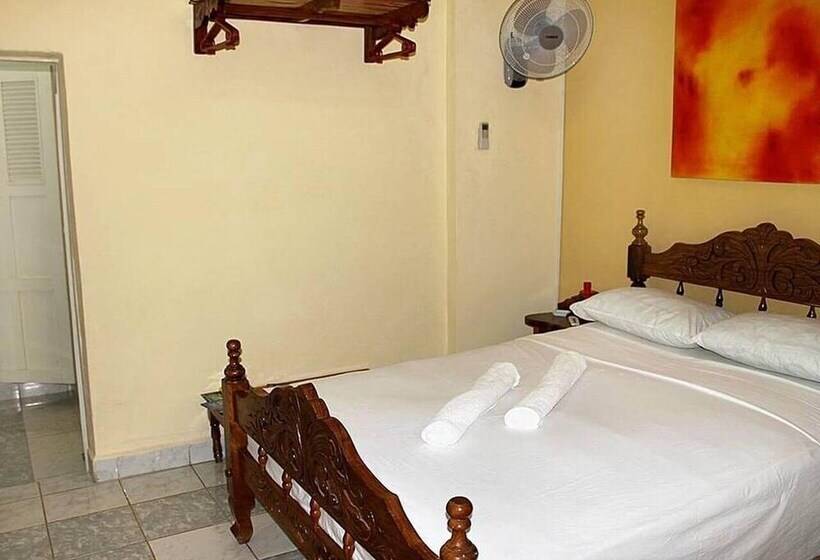 پانسیون Hostal Doña Miñe Trinidad