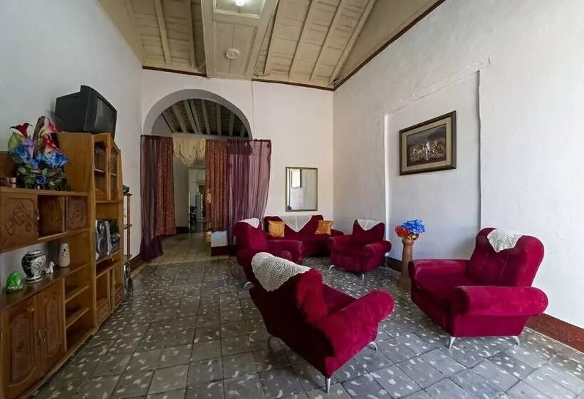 پانسیون Hostal Rosa Y Ramon Trinidad