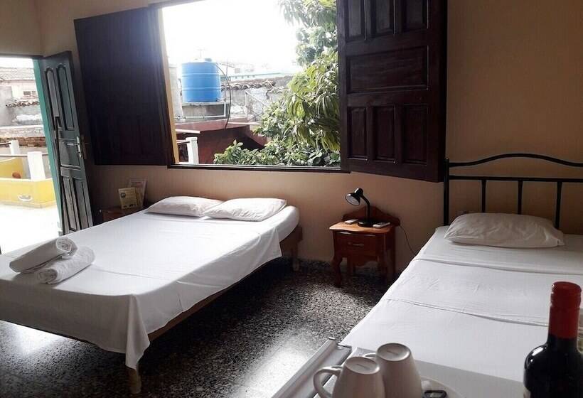 پانسیون Hostal Rosa Y Ramon Trinidad